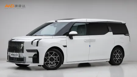 二手极氪009  七座过道版四驱 108kWh