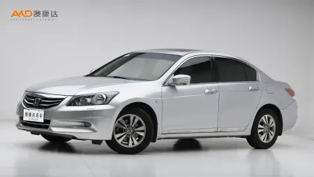 二手雅阁 2.0L SE版