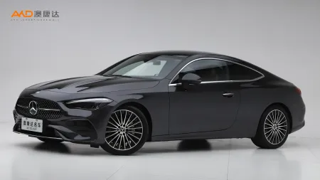 二手奔驰 CLE300 4MATIC 动感型轿跑车