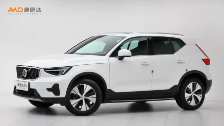 二手沃尔沃XC40 B3 智远豪华版