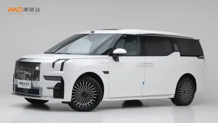 二手极氪009  六座行政版四驱 108kWh